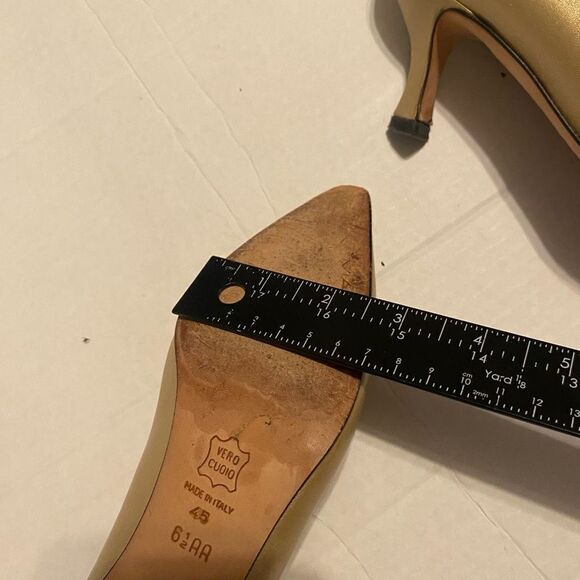 VIA SPIGA For Neiman Marcus Gold Leather Heels Size 6.5AA Vero Cuoio Pointed Toe - Picture 5 of 11